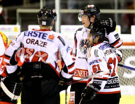 Eishockey Oesterreich Cup. Oesterreich gegen Schweiz.  Torjubel Dominique Heinrich, Thomas Raffl (Oesterreich). Klagenfurt, 16.12.2011.
Foto: Kuess

---
pressefotos, pressefotografie, kuess, qs, qspictures, sport, bild, bilder, bilddatenbank