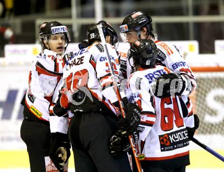 Eishockey Oesterreich Cup. Oesterreich gegen Schweiz. Torjubel Oesterreich. Klagenfurt, 16.12.2011.
Foto: Kuess

---
pressefotos, pressefotografie, kuess, qs, qspictures, sport, bild, bilder, bilddatenbank