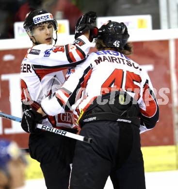 Eishockey Oesterreich Cup. Oesterreich gegen Slowakei.  Torjubel Daniel Oberkofler, Martin Mairitsch (Oesterreich). Klagenfurt, 17.12.2011.
Foto: Kuess

---
pressefotos, pressefotografie, kuess, qs, qspictures, sport, bild, bilder, bilddatenbank