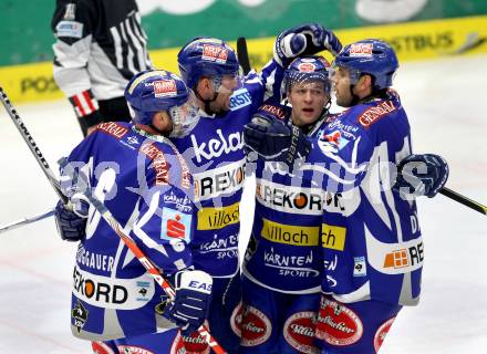 EBEL. Eishockey Bundesliga. EC Rekord Fenster VSV gegen KHL Medvescak Zagreb. Torjubel Kevin Mitchell, Gerhard Unterluggauer, Roland Kaspitz, Derek Damon (VSV). Villach, am 20.12.2011.
Foto: Kuess 


---
pressefotos, pressefotografie, kuess, qs, qspictures, sport, bild, bilder, bilddatenbank