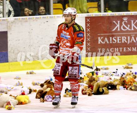 EBEL. Eishockey Bundesliga. KAC gegen HC Orli Znojmo. TENUTE Joseph (KAC). Klagenfurt, am 20.12.2011.
Foto: Kuess

---
pressefotos, pressefotografie, kuess, qs, qspictures, sport, bild, bilder, bilddatenbank