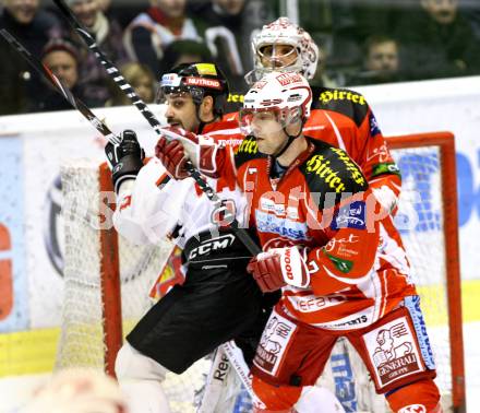 EBEL. Eishockey Bundesliga. KAC gegen HC Orli Znojmo. RATZ Herbert (KAC), KANKO Petr (Znojmo). Klagenfurt, am 20.12.2011.
Foto: Kuess

---
pressefotos, pressefotografie, kuess, qs, qspictures, sport, bild, bilder, bilddatenbank