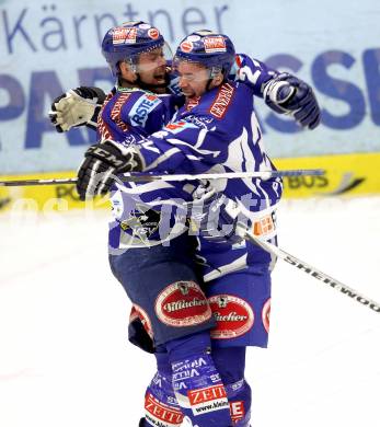 EBEL. Eishockey Bundesliga. EC Rekord Fenster VSV gegen KHL Medvescak Zagreb. Torjubel Kevin Mitchell, Marco Pewal (VSV).. Villach, am 20.12.2011.
Foto: Kuess 


---
pressefotos, pressefotografie, kuess, qs, qspictures, sport, bild, bilder, bilddatenbank