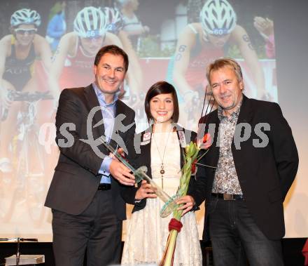 Sportgala. Ehrung Sportler des Jahres. Josef Pacher (Villacher Bier), Lisa Perterer, Marijan Velik . Velden, 22.12.2011.
Foto: Kuess 


---
pressefotos, pressefotografie, kuess, qs, qspictures, sport, bild, bilder, bilddatenbank