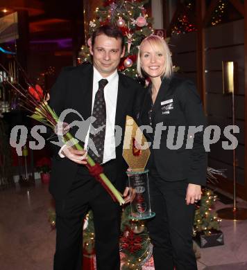 Sportgala. Ehrung Sportler des Jahres.  Michael Neumann, Jasmin Ouschan. Velden, 22.12.2011.
Foto: Kuess 


---
pressefotos, pressefotografie, kuess, qs, qspictures, sport, bild, bilder, bilddatenbank