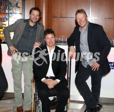 Sportgala. Ehrung Sportler des Jahres. Peter Paco Wrolich, Klaus Dolleschal, Werner Franz . Velden, 22.12.2011.
Foto: Kuess 


---
pressefotos, pressefotografie, kuess, qs, qspictures, sport, bild, bilder, bilddatenbank