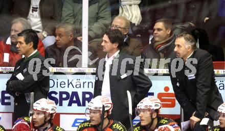 EBEL. Eishockey Bundesliga. KAC gegen EHC LIWEST Linz. Many Viveiros, Bernhard Sussitz, Gerald Ressmann (KAC). Klagenfurt, am 26.12.2011.
Foto: Kuess

---
pressefotos, pressefotografie, kuess, qs, qspictures, sport, bild, bilder, bilddatenbank