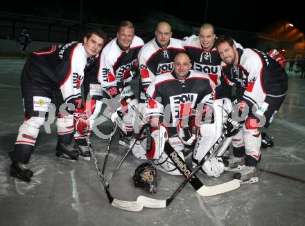 Eishockey Kaerntner Liga Ost. Hannes Erlacher, Stefan Katzenberger, Trainer Peter Krainz, Thomas Kircher, Thomas Reicherd, Alfred Kogler (Wietersdorf). Klein St. Paul, am 23.12.2011.
Foto: Kuess 
---
pressefotos, pressefotografie, kuess, qs, qspictures, sport, bild, bilder, bilddatenbank