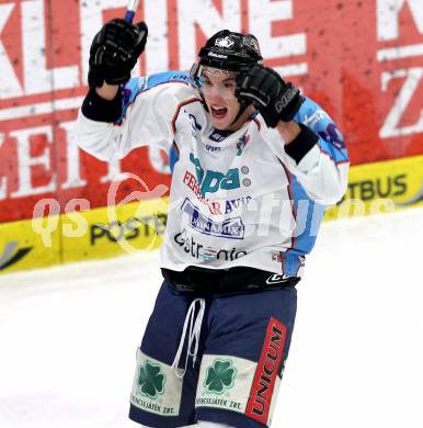 EBEL. Eishockey Bundesliga. EC Rekord Fenster VSV gegen SAPA Fehervar AV19.  Torjubel Istvan Sofron (Alba Volan). Villach, am 1.1.2012.
Foto: Kuess 


---
pressefotos, pressefotografie, kuess, qs, qspictures, sport, bild, bilder, bilddatenbank