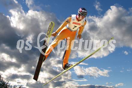 Schispringen. Florian Gugg. Villach, 9.8.2011.
Foto: Kuess
---
pressefotos, pressefotografie, kuess, qs, qspictures, sport, bild, bilder, bilddatenbank