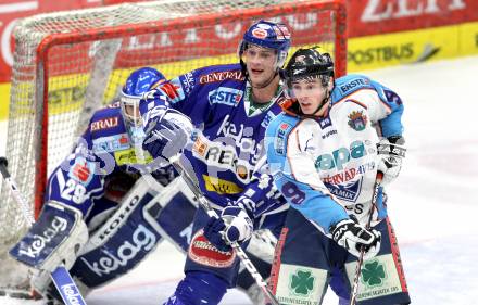 EBEL. Eishockey Bundesliga. EC Rekord Fenster VSV gegen SAPA Fehervar AV19. Bernhard Starkbaum, Mario Altmann,  (VSV), Derek Ryan (Alba Volan). Villach, am 1.1.2012.
Foto: Kuess 


---
pressefotos, pressefotografie, kuess, qs, qspictures, sport, bild, bilder, bilddatenbank