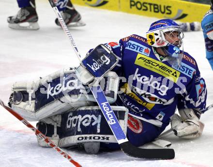 EBEL. Eishockey Bundesliga. EC Rekord Fenster VSV gegen SAPA Fehervar AV19. Bernhard Starkbaum (VSV). Villach, am 1.1.2012.
Foto: Kuess 


---
pressefotos, pressefotografie, kuess, qs, qspictures, sport, bild, bilder, bilddatenbank