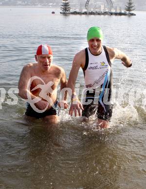 Neujahrsschwimmen. Velden, am 1.1.2012.
Foto: Kuess
---
pressefotos, pressefotografie, kuess, qs, qspictures, sport, bild, bilder, bilddatenbank