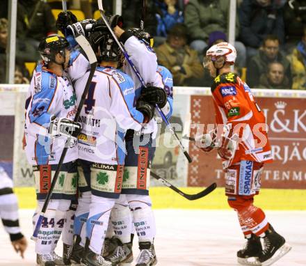 EBEL. Eishockey Bundesliga. KAC gegen SAPA Fehervar AV19. Torjubel (Alba Volan). Klagenfurt, am 3.1.2012.
Foto: Kuess

---
pressefotos, pressefotografie, kuess, qs, qspictures, sport, bild, bilder, bilddatenbank