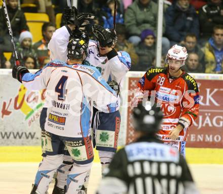 EBEL. Eishockey Bundesliga. KAC gegen SAPA Fehervar AV19. Torjubel (Alba Volan). Klagenfurt, am 3.1.2012.
Foto: Kuess

---
pressefotos, pressefotografie, kuess, qs, qspictures, sport, bild, bilder, bilddatenbank