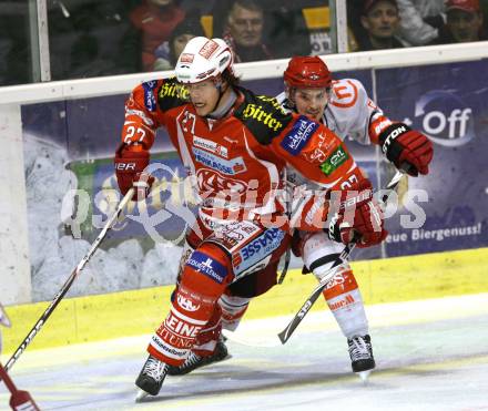 EBEL. Eishockey Bundesliga. KAC gegen HK Acroni Jesenice. HUNDERTPFUND Thomas (KAC), PRETNAR Klemen (Jesenice). Klagenfurt, am 6.1.2012.
Foto: Kuess

---
pressefotos, pressefotografie, kuess, qs, qspictures, sport, bild, bilder, bilddatenbank