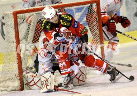 EBEL. Eishockey Bundesliga. KAC gegen HK Acroni Jesenice. HERBURGER Raphael (KAC), FIKRT Michal (Jesenice). Klagenfurt, am 6.1.2012.
Foto: Kuess

---
pressefotos, pressefotografie, kuess, qs, qspictures, sport, bild, bilder, bilddatenbank