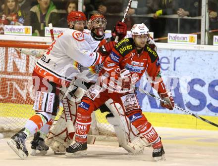 EBEL. Eishockey Bundesliga. KAC gegen HK Acroni Jesenice. HAGER Gregor (KAC), TAVZELJ Andrej, FIKRT Michal (Jesenice). Klagenfurt, am 6.1.2012.
Foto: Kuess

---
pressefotos, pressefotografie, kuess, qs, qspictures, sport, bild, bilder, bilddatenbank