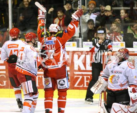 EBEL. Eishockey Bundesliga. KAC gegen HK Acroni Jesenice. Torjubel HAGER Gregor (KAC). Klagenfurt, am 6.1.2012.
Foto: Kuess

---
pressefotos, pressefotografie, kuess, qs, qspictures, sport, bild, bilder, bilddatenbank