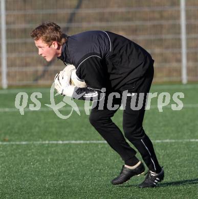 Fussball. 1. Liga. WAC/St. Andrae. Trainingsbeginn. Christian Dobnik. Wolfsberg, 9.1.2012.
Foto: Kuess
---
pressefotos, pressefotografie, kuess, qs, qspictures, sport, bild, bilder, bilddatenbank