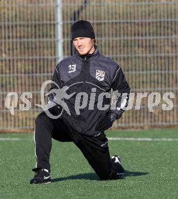 Fussball. 1. Liga. WAC/St. Andrae. Trainingsbeginn. Mathias Berchtold. Wolfsberg, 9.1.2012.
Foto: Kuess
---
pressefotos, pressefotografie, kuess, qs, qspictures, sport, bild, bilder, bilddatenbank