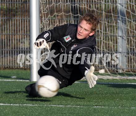 Fussball. 1. Liga. WAC/St. Andrae. Trainingsbeginn. Christian Dobnik. Wolfsberg, 9.1.2012.
Foto: Kuess
---
pressefotos, pressefotografie, kuess, qs, qspictures, sport, bild, bilder, bilddatenbank