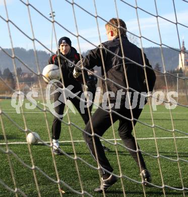 Fussball. 1. Liga. WAC/St. Andrae. Trainingsbeginn. Christian Dobnik, Adi Preschern. Wolfsberg, 9.1.2012.
Foto: Kuess
---
pressefotos, pressefotografie, kuess, qs, qspictures, sport, bild, bilder, bilddatenbank