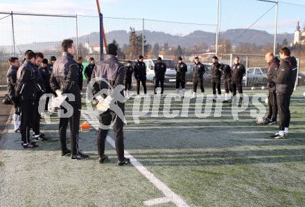 Fussball. 1. Liga. WAC/St. Andrae. Trainingsbeginn. Wolfsberg, 9.1.2012.
Foto: Kuess
---
pressefotos, pressefotografie, kuess, qs, qspictures, sport, bild, bilder, bilddatenbank