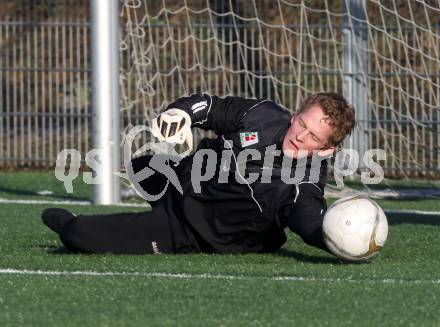 Fussball. 1. Liga. WAC/St. Andrae. Trainingsbeginn. Christian Dobnik. Wolfsberg, 9.1.2012.
Foto: Kuess
---
pressefotos, pressefotografie, kuess, qs, qspictures, sport, bild, bilder, bilddatenbank