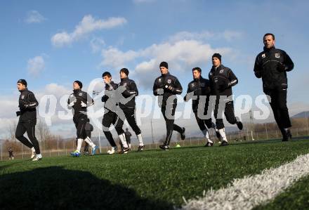 Fussball. 1. Liga. WAC/St. Andrae. Trainingsbeginn. Wolfsberg, 9.1.2012.
Foto: Kuess
---
pressefotos, pressefotografie, kuess, qs, qspictures, sport, bild, bilder, bilddatenbank