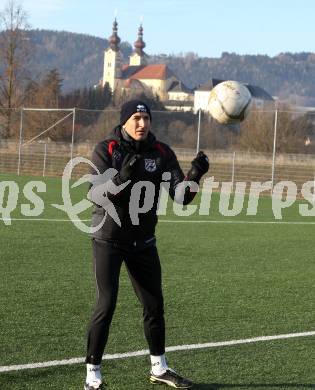 Fussball. 1. Liga. WAC/St. Andrae. Trainingsbeginn. Adi Preschern. Wolfsberg, 9.1.2012.
Foto: Kuess
---
pressefotos, pressefotografie, kuess, qs, qspictures, sport, bild, bilder, bilddatenbank