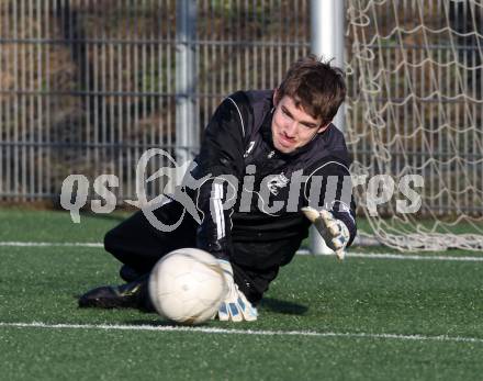 Fussball. 1. Liga. WAC/St. Andrae. Trainingsbeginn. Max Friesacher. Wolfsberg, 9.1.2012.
Foto: Kuess
---
pressefotos, pressefotografie, kuess, qs, qspictures, sport, bild, bilder, bilddatenbank