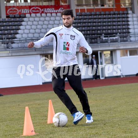 Fussball. 1. Liga. WAC/St. Andrae. JosÃ© Antonio Solano Moreno. Wolfsberg, 9.1.2012
Foto: Kuess
---
pressefotos, pressefotografie, kuess, qs, qspictures, sport, bild, bilder, bilddatenbank