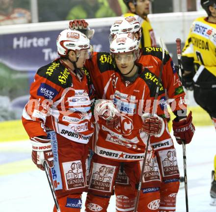 EBEL. Eishockey Bundesliga. KAC gegen UPC VIENNA CAPITALS. Torjubel GEIER Manuel, SCHULLER David (KAC). Klagenfurt, am 10.1.2012.
Foto: Kuess

---
pressefotos, pressefotografie, kuess, qs, qspictures, sport, bild, bilder, bilddatenbank