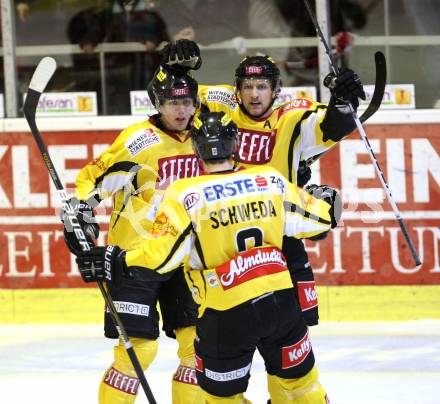 EBEL. Eishockey Bundesliga. KAC gegen UPC VIENNA CAPITALS. jubel PINTER Philipp (Caps). Klagenfurt, am 10.1.2012.
Foto: Kuess

---
pressefotos, pressefotografie, kuess, qs, qspictures, sport, bild, bilder, bilddatenbank