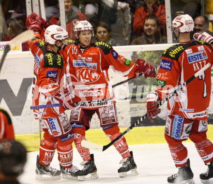 EBEL. Eishockey Bundesliga. KAC gegen UPC VIENNA CAPITALS. Torjubel SCOFIELD Tyler, KOCH Thomas (KAC). Klagenfurt, am 10.1.2012.
Foto: Kuess

---
pressefotos, pressefotografie, kuess, qs, qspictures, sport, bild, bilder, bilddatenbank