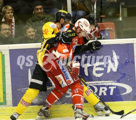 EBEL. Eishockey Bundesliga. KAC gegen UPC VIENNA CAPITALS. SIKLENKA Michael (KAC), KAVANAGH Pat (Caps). Klagenfurt, am 10.1.2012.
Foto: Kuess

---
pressefotos, pressefotografie, kuess, qs, qspictures, sport, bild, bilder, bilddatenbank