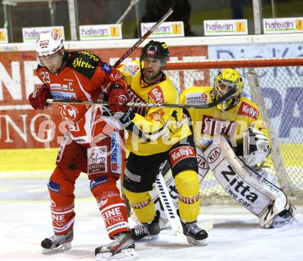 EBEL. Eishockey Bundesliga. KAC gegen UPC VIENNA CAPITALS. BRANDNER Christoph (KAC), BJORNLIE Dan, DIVIS Reinhard (Caps). Klagenfurt, am 10.1.2012.
Foto: Kuess

---
pressefotos, pressefotografie, kuess, qs, qspictures, sport, bild, bilder, bilddatenbank