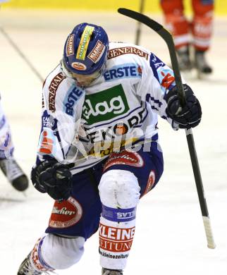 EBEL. Eishockey Bundesliga. KAC gegen VSV. Torjubel DAMON Derek, (VSV). Klagenfurt, am 17.1.2012.
Foto: Kuess

---
pressefotos, pressefotografie, kuess, qs, qspictures, sport, bild, bilder, bilddatenbank