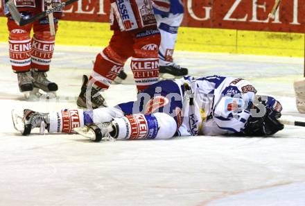 EBEL. Eishockey Bundesliga. KAC gegen VSV. Verletzt DAMON Derek (VSV). Klagenfurt, am 17.1.2012.
Foto: Kuess

---
pressefotos, pressefotografie, kuess, qs, qspictures, sport, bild, bilder, bilddatenbank