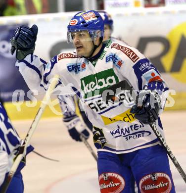 EBEL. Eishockey Bundesliga. KAC gegen VSV. Torjubel TOPOROWSKI Shayne (VSV). Klagenfurt, am 17.1.2012.
Foto: Kuess

---
pressefotos, pressefotografie, kuess, qs, qspictures, sport, bild, bilder, bilddatenbank