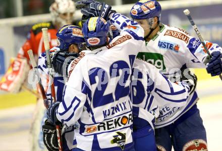 EBEL. Eishockey Bundesliga. KAC gegen VSV. Torjubel (VSV). Klagenfurt, am 17.1.2012.
Foto: Kuess

---
pressefotos, pressefotografie, kuess, qs, qspictures, sport, bild, bilder, bilddatenbank