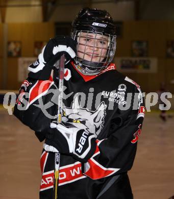 Eishockey Nachwuchsmeisterschaft U18, U20. Jugendolympiade. Tamara Grascher (Tarco Woelfe). Klagenfurt, am 8.1.2012.
Foto: Kuess
---
pressefotos, pressefotografie, kuess, qs, qspictures, sport, bild, bilder, bilddatenbank