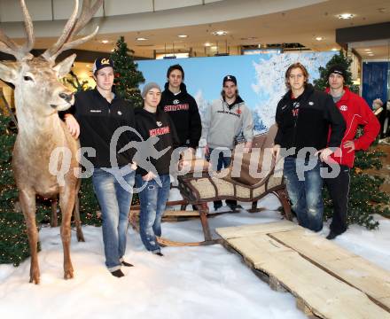 Eishockey. KAC. Isopp Maximilian, Hernegger Lucas, Holzer Nikolaus, Titze Lukas, Brenkusch Andreas, Schumnig Stefan. Klagenfurt, 15.11.2011.
Foto: Kuess
---
pressefotos, pressefotografie, kuess, qs, qspictures, sport, bild, bilder, bilddatenbank