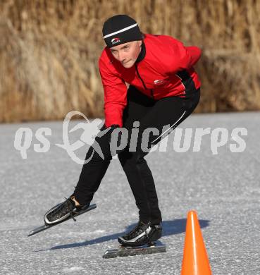 Eisschnellauf. Eislaufverein Woerthersee. Magdalena Mayerhofer. Hoerzendorfer See, 27.12.2011.
Foto: Kuess
---
pressefotos, pressefotografie, kuess, qs, qspictures, sport, bild, bilder, bilddatenbank