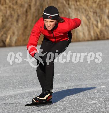 Eisschnellauf. Eislaufverein Woerthersee. Simon Jesse. Hoerzendorfer See, 27.12.2011.
Foto: Kuess
---
pressefotos, pressefotografie, kuess, qs, qspictures, sport, bild, bilder, bilddatenbank