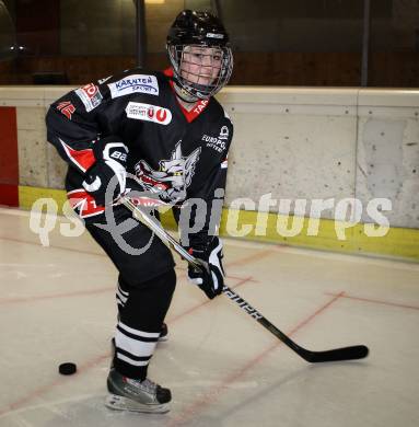 Eishockey Nachwuchsmeisterschaft U18, U20. Jugendolympiade. Tamara Grascher (Tarco Woelfe). Klagenfurt, am 8.1.2012.
Foto: Kuess
---
pressefotos, pressefotografie, kuess, qs, qspictures, sport, bild, bilder, bilddatenbank