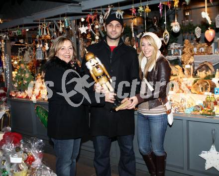 Eishockey. KAC. Melissa, Chiodo Andy, Nancy. Klagenfurt, 10.12.2011.
Foto: Kuess
---
pressefotos, pressefotografie, kuess, qs, qspictures, sport, bild, bilder, bilddatenbank