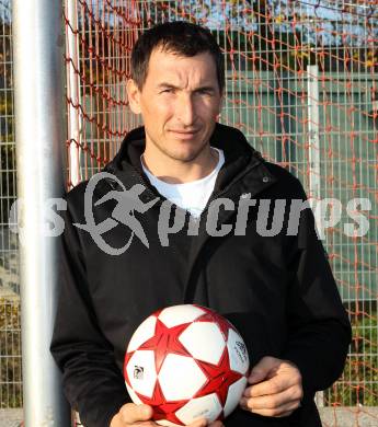 Fussball.  Adi Preschern. Klagenfurt, 9.11.2011.
Foto: Kuess
---
pressefotos, pressefotografie, kuess, qs, qspictures, sport, bild, bilder, bilddatenbank