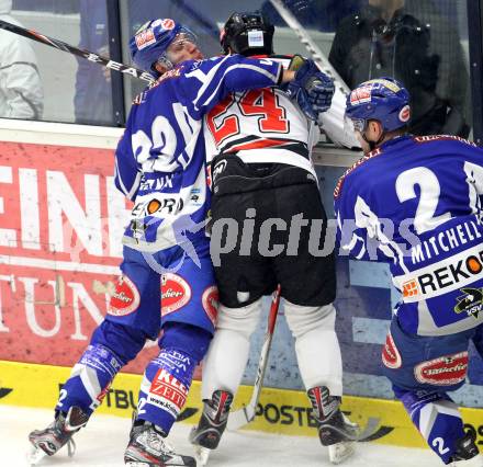 EBEL. Eishockey Bundesliga. EC Rekord Fenster VSV gegen HC Orli Znojmo.  Greg Kuznik (VSV),  Michael Danton (Znaim). Villach, am 20.1.2012.
Foto: Kuess 


---
pressefotos, pressefotografie, kuess, qs, qspictures, sport, bild, bilder, bilddatenbank